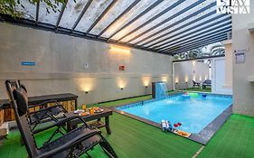 Serenity Meadows With Pool By Veo - Part Of Stayvista